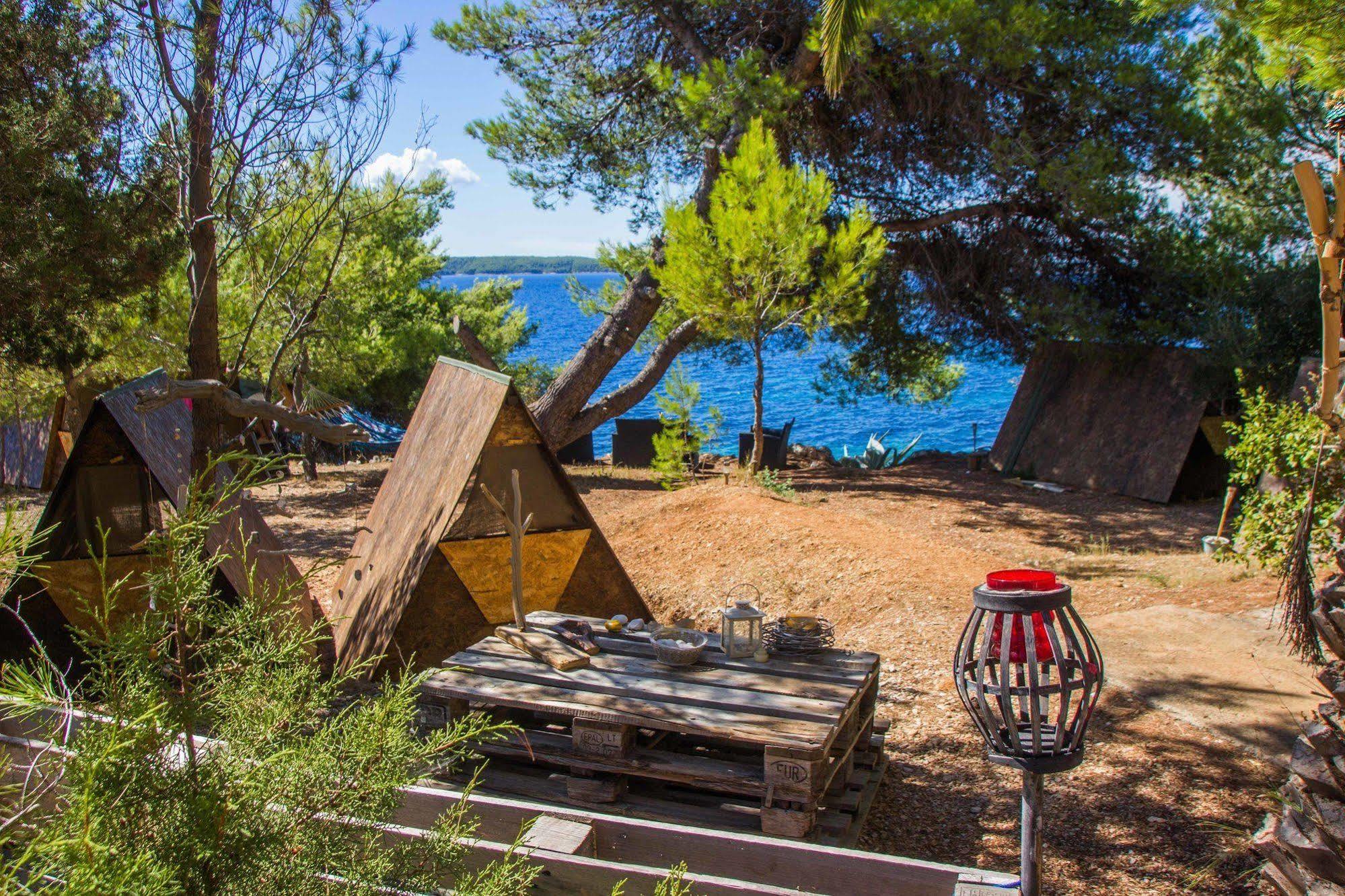 Cast Away - Eco Resort Zavala Exterior photo