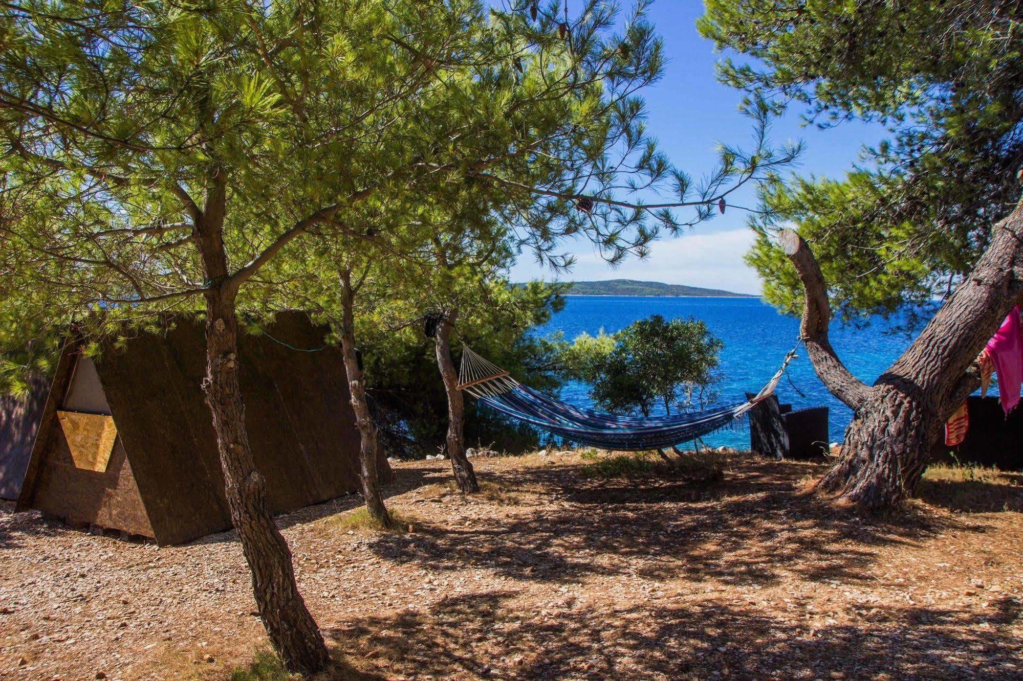 Cast Away - Eco Resort Zavala Exterior photo